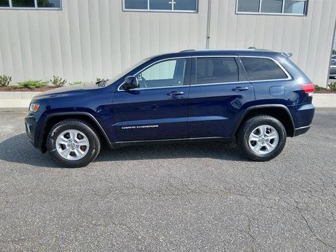 Used 2014 Jeep Grand Cherokee Laredo w/ Quick Order Package 23E AWD/4WD image 6