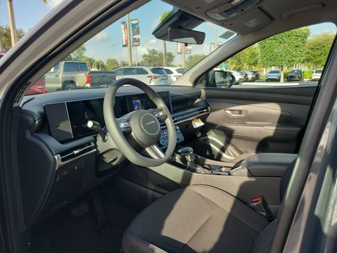 Used 2026 Hyundai Tucson SE FWD image 19