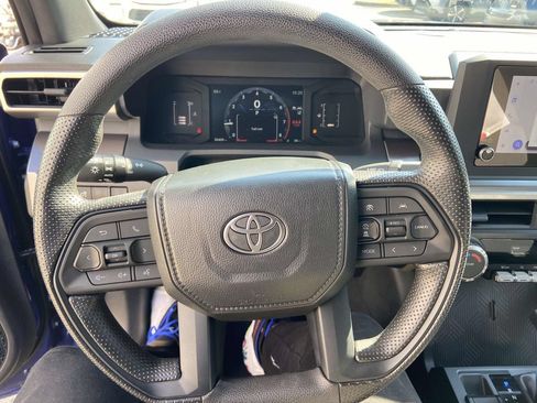Used 2024 Toyota Tacoma SR5 AWD/4WD image 33