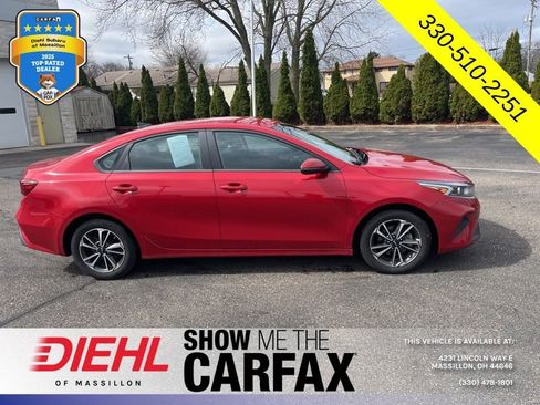 Used 2024 Kia Forte LXS w/ LXS Technology Package image 3