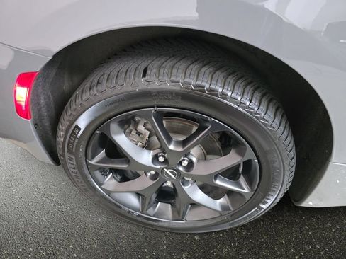 Used 2022 Chrysler Pacifica Limited w/ Uconnect Theater Family Group AWD/4WD image 31