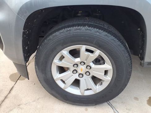 Used 2021 Chevrolet Colorado LT w/ LT Convenience Package image 10