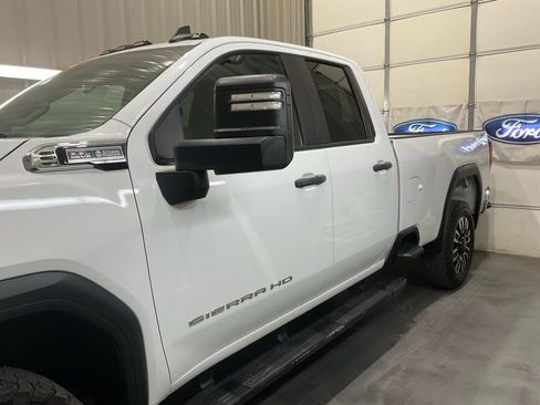 Used 2024 GMC Sierra 3500 Pro w/ Convenience Package AWD/4WD image 4
