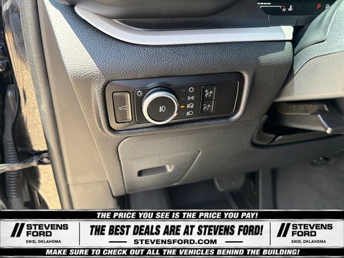 Used 2023 Ford Explorer XLT w/ Equipment Group 202A AWD/4WD image 21