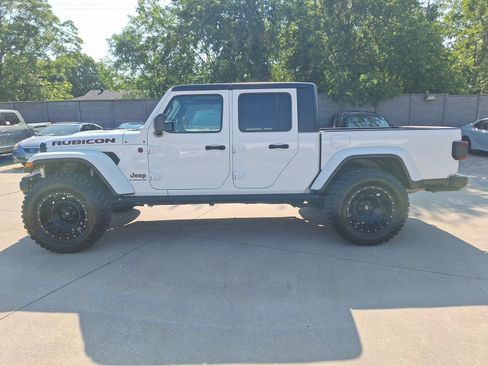Used 2022 Jeep Gladiator Rubicon w/ LED Lighting Group AWD/4WD image 3