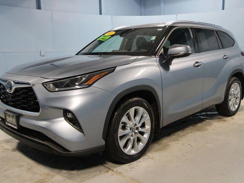 Used 2021 Toyota Highlander Limited image 34