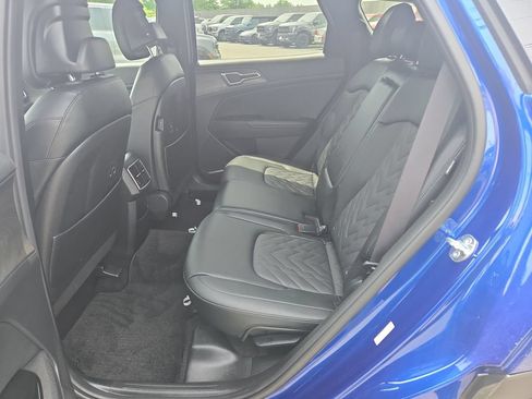 Used 2025 Kia Sportage X-Line w/ Premium Package AWD/4WD image 4