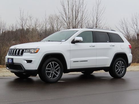 Certified 2019 Jeep Grand Cherokee Limited w/ Trailer Tow Group IV image 23