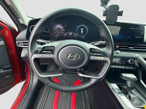 Used 2022 Hyundai Elantra Limited FWD image 35