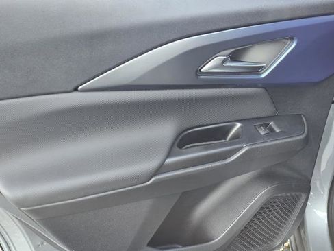 New 2026 Chevrolet Equinox EV LT image 26