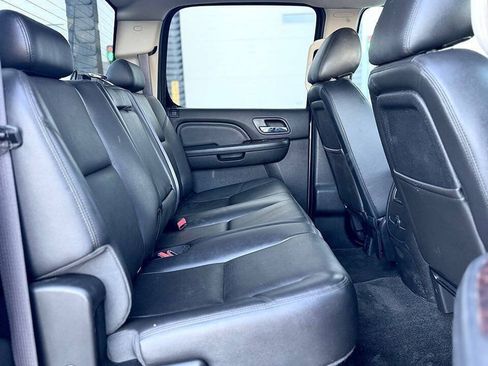 Used 2013 GMC Sierra 3500 Denali AWD/4WD image 25