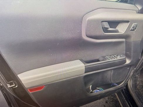 Used 2025 Ford Bronco Sport Badlands image 12