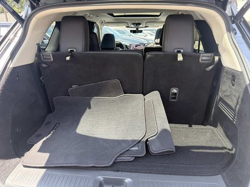 Certified 2026 INFINITI QX60 Luxe w/ Cargo Package FWD image 6