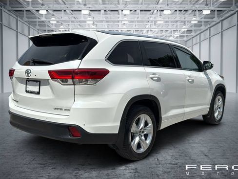 Used 2018 Toyota Highlander Limited Platinum AWD/4WD image 5