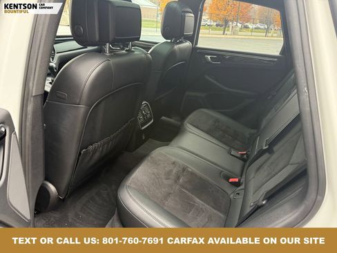 Used 2018 Porsche Macan image 35