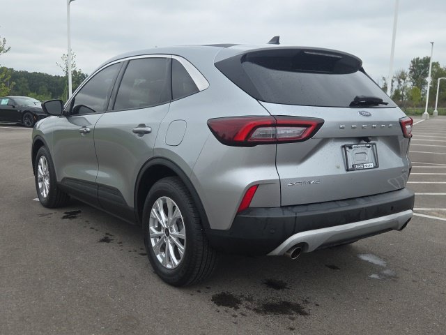 Used 2023 Ford Escape Active w/ Cold Weather Package FWD image 14