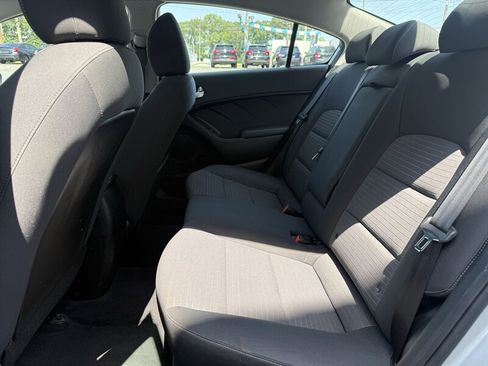 Used 2018 Kia Forte LX w/ LX Popular Package FWD image 13