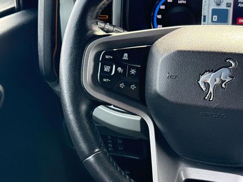 Used 2022 Ford Bronco Badlands image 14