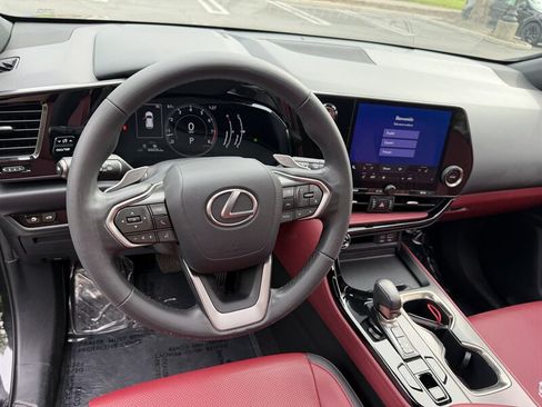 Used 2024 Lexus NX 250 FWD w/ Cold Area Package image 8