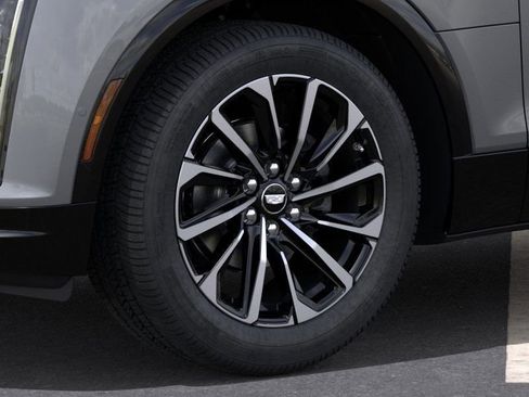 New 2025 Cadillac Lyriq Sport image 33