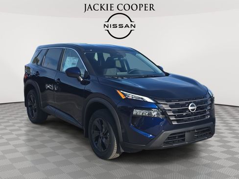 New 2026 Nissan Rogue SV w/ Cold Weather Package FWD image 3