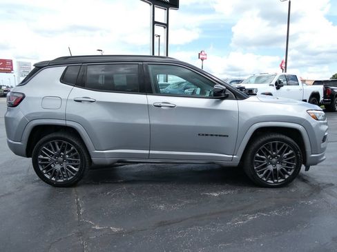Used 2022 Jeep Compass High Altitude AWD/4WD image 5