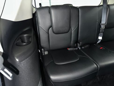 Used 2024 Nissan Armada SL w/ Captain's Chairs Package AWD/4WD image 33