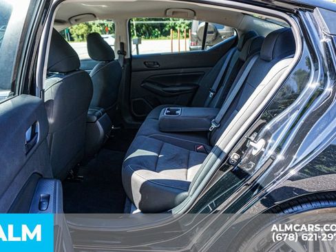 Used 2025 Nissan Altima 2.5 SV FWD image 20
