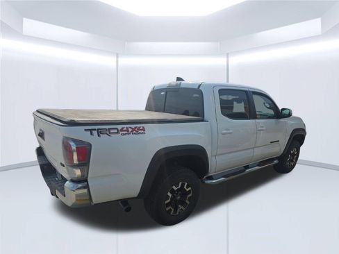 Used 2023 Toyota Tacoma TRD Off-Road AWD/4WD image 41