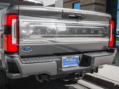 Certified 2024 Ford F250 Platinum AWD/4WD image 19
