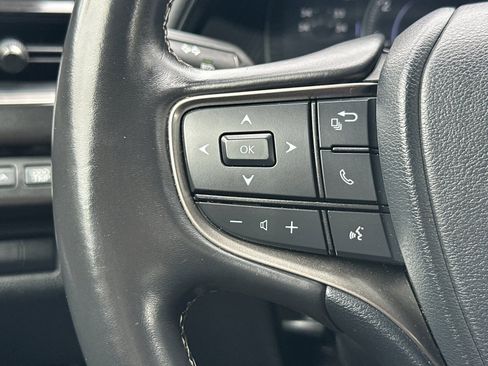 Used 2022 Lexus UX 200 w/ Accessory Package (Z2) image 26