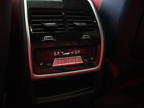 Used 2022 BMW X6 M w/ Competition Package AWD/4WD image 17