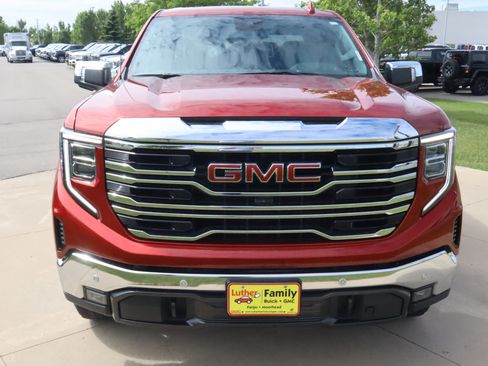 Used 2024 GMC Sierra 1500 SLT w/ SLT Premium Plus Package AWD/4WD image 2