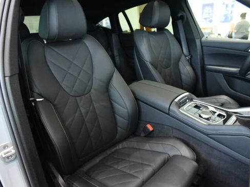 Used 2026 BMW X6 xDrive40i w/ Premium Package AWD/4WD image 22