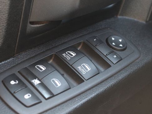 Used 2022 RAM 2500 Tradesman image 21