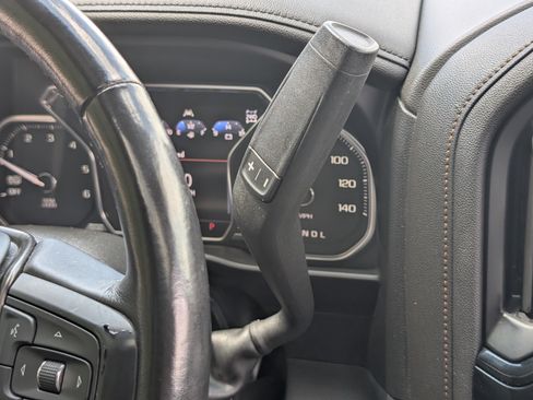 Used 2021 GMC Sierra 1500 AT4 w/ AT4 Premium Package AWD/4WD image 32