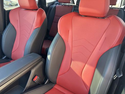 Used 2025 BMW X1 xDrive28i image 19