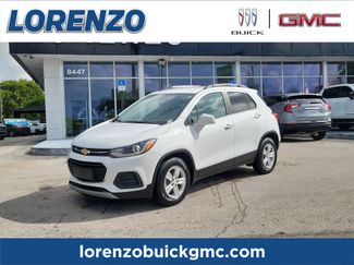 Used 2020 Chevrolet Trax LT w/ LT Convenience Package image 1