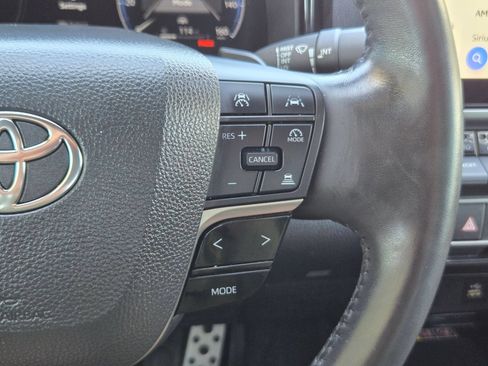Used 2025 Toyota Camry XSE FWD image 13