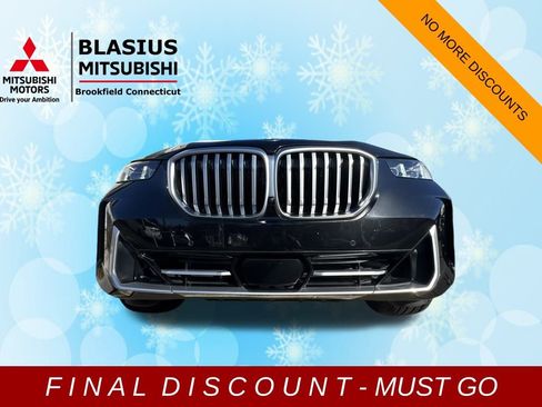 Used 2024 BMW X5 xDrive40i w/ Premium Package image 41