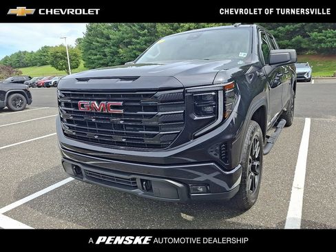 Used 2024 GMC Sierra 1500 Elevation AWD/4WD image 1