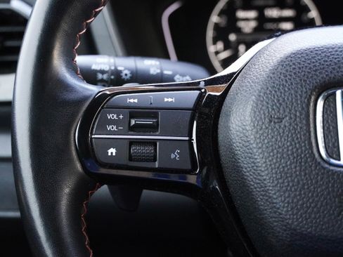 Used 2024 Honda Pilot TrailSport image 22