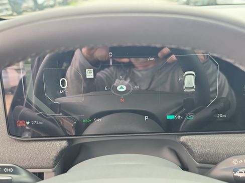 New 2027 Kia EV3 Wind FWD image 29