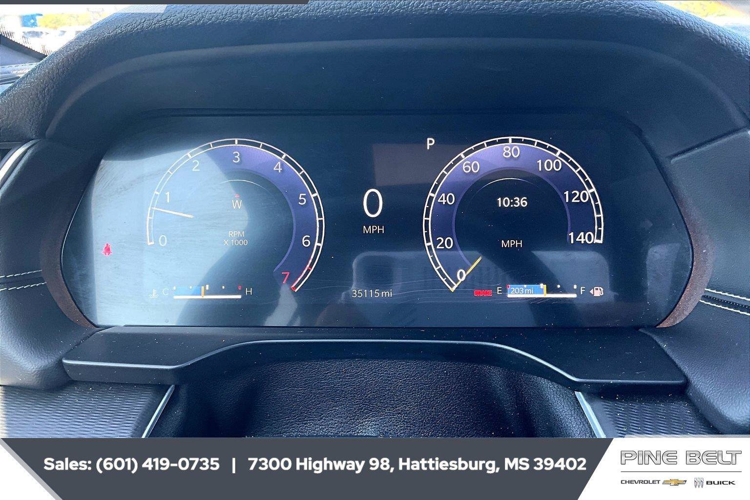 Used 2025 Jeep Grand Cherokee Altitude AWD/4WD image 14
