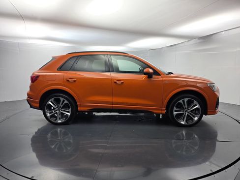 Used 2021 Audi Q3 2.0T Premium Plus w/ Premium Plus Package AWD/4WD image 3