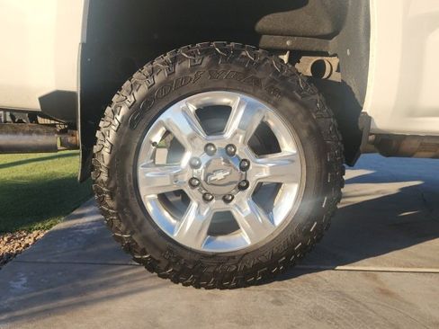 Used 2017 Chevrolet Silverado 2500 LTZ w/ Duramax Plus Package image 20