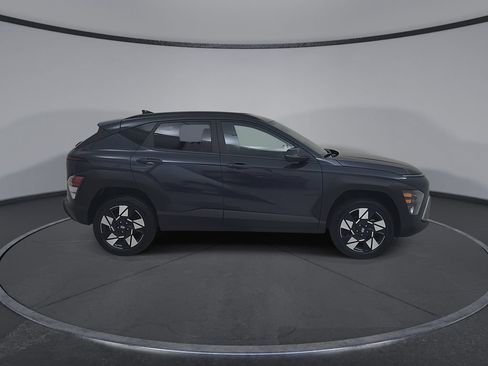 Used 2025 Hyundai Kona SEL AWD/4WD image 19