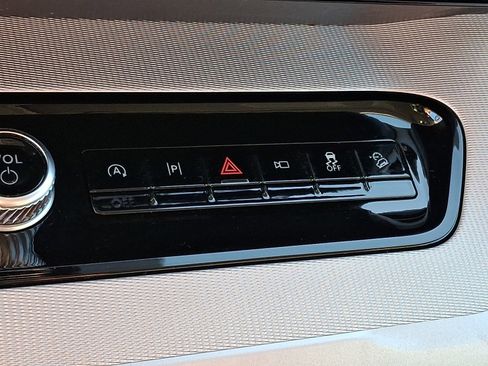 Certified 2025 Ford Expedition Active image 24