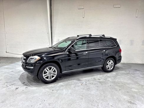 Used 2016 Mercedes-Benz GL 450 4MATIC image 16