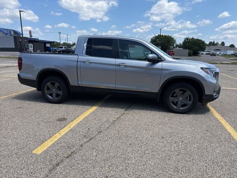 Used 2023 Honda Ridgeline RTL image 2
